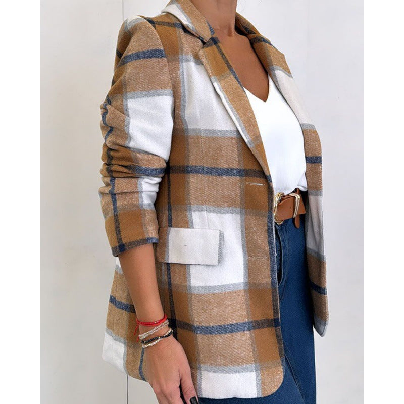 Blazer à carreaux pour femmes en mélange de laine de haute qualité avec des manches élastiques et des poches pratiques Chic & Stil