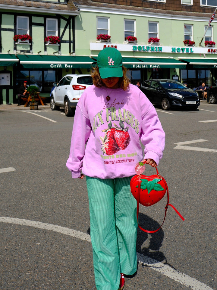 Trendy women's sweatshirt with a catchy strawberry design and a comfortable fit Lune London