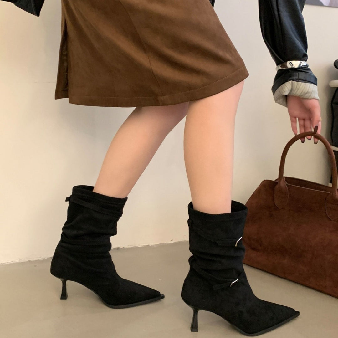 Elegant ankle boots for women in soft suede with a chic pleated design and a small heel Lune London