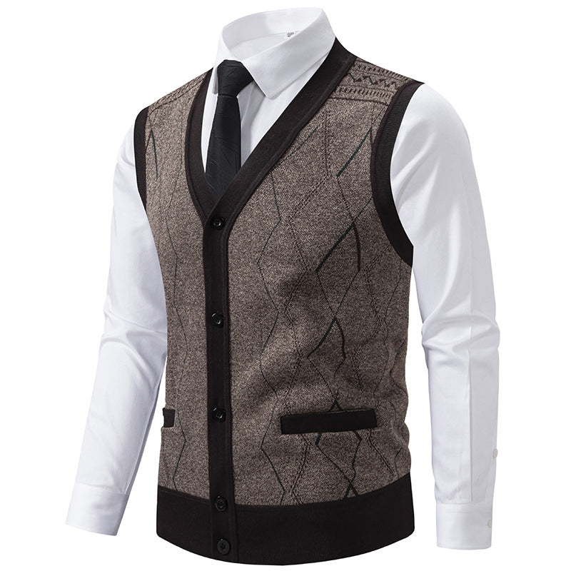 Men's Fashionable Knitted Vest with Sophisticated Patterns and Practical Pockets Lune London