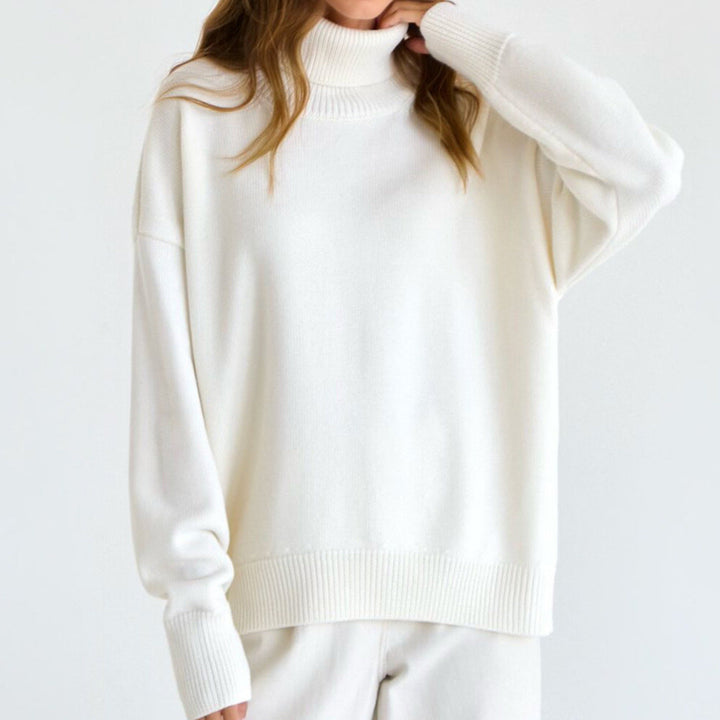 Women's Oversized Turtleneck Sweater with Ribbed Texture Lune London