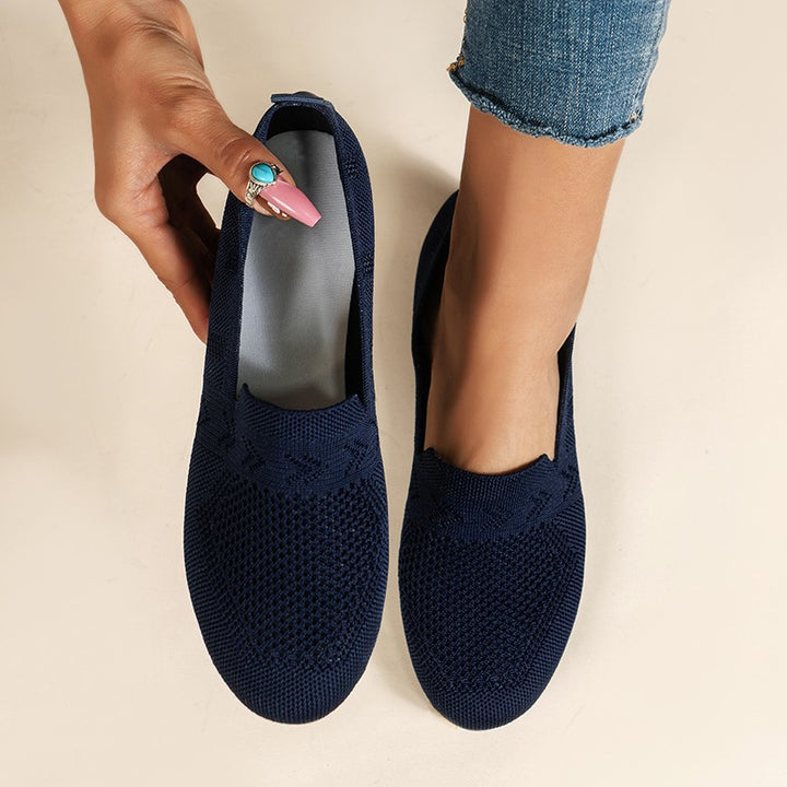 Comfortable Slip-On ballet flats for women with breathable upper material Lune London
