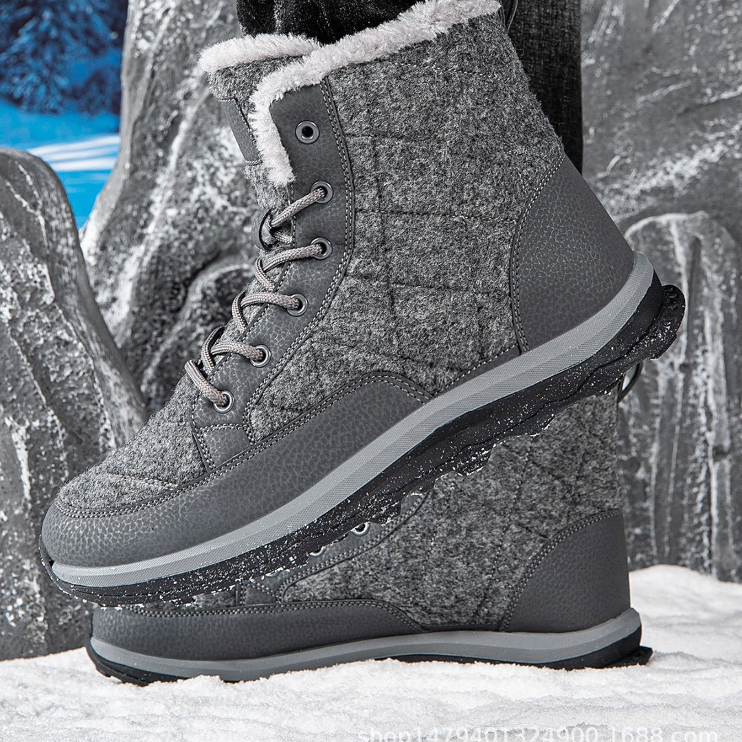 Winter boots for women with insulating fleece lining and non-slip sole Lune London