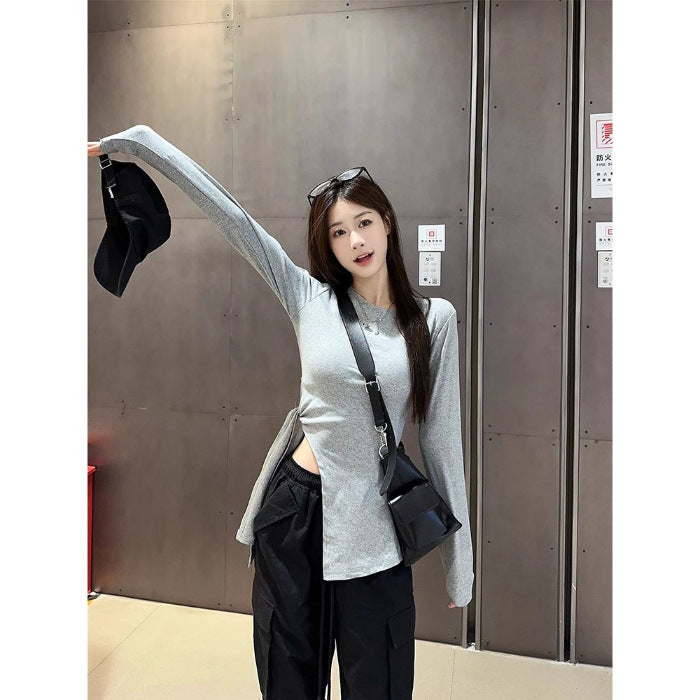 Ladies long sleeve shirt with side slits and fashionable round neckline Chic & Stil