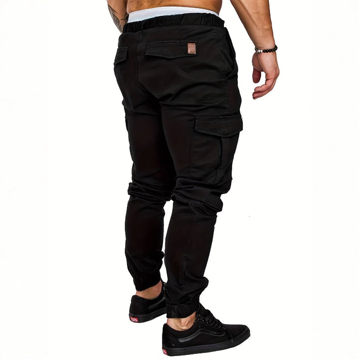 Cargo jogging pants for men with practical side pockets and elastic waist Lune London