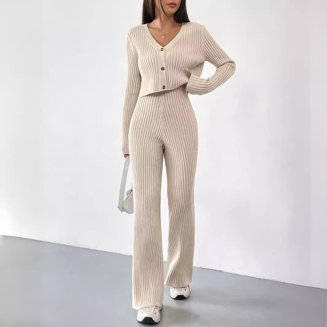 Knitted set for women with V-neck and wide legs Lune London