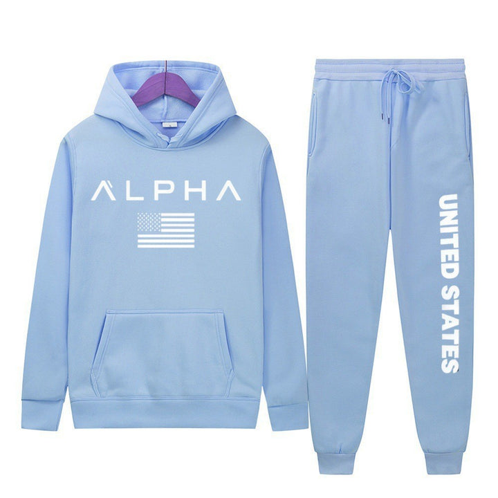 Women's hoodie and jogging pants set with creative front print and sporty cut Chic & Stil