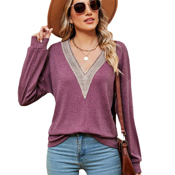 Women's V-neck sweater with lace accents and relaxed fit Lune London