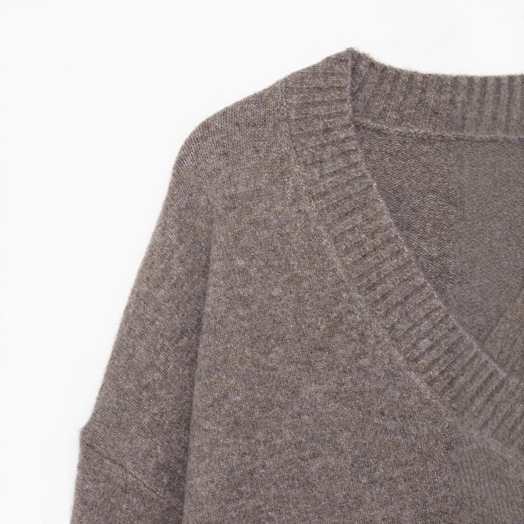 Pull-over V luxueux pour femmes en laine de haute qualité Chic & Stil