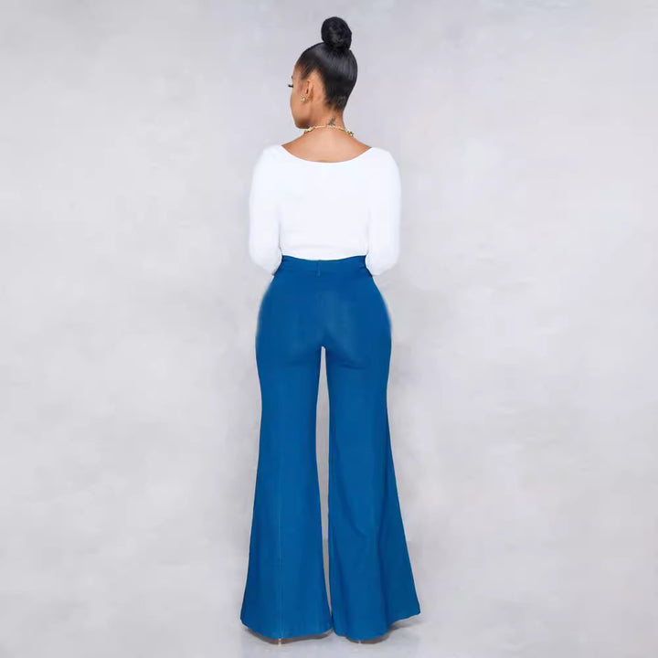 High waisted flared jeans for women with a relaxed fit and a trendy design Lune London