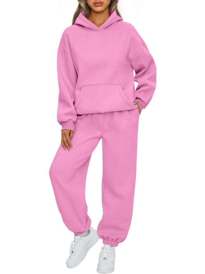 Comfortable women's hoodie and jogger pants set in soft fleece Lune London