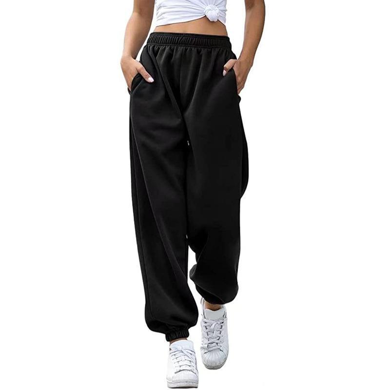 Casual pants for women with elastic waist and deep pockets Lune London