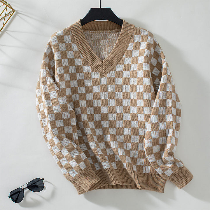 Casual women's V-neck sweater with checked pattern and loose fit Lune London