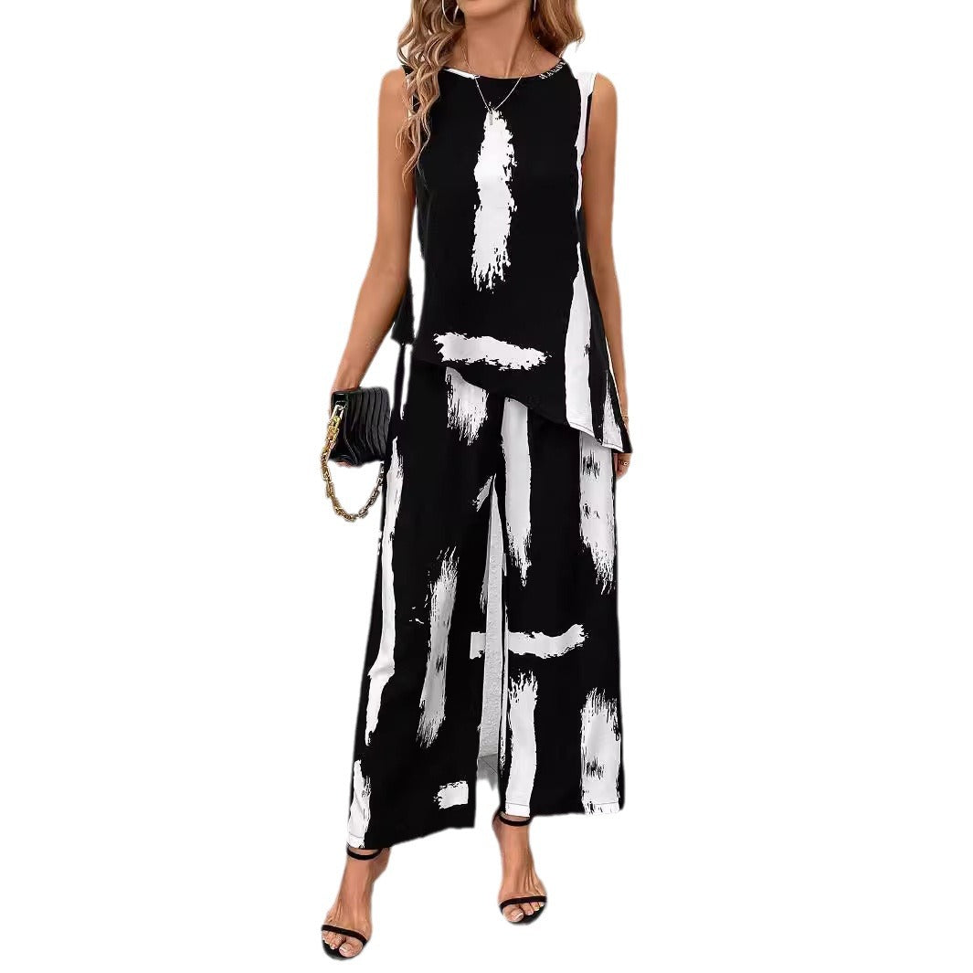 Two-piece women's set with a casual top and wide-leg pants Lune London