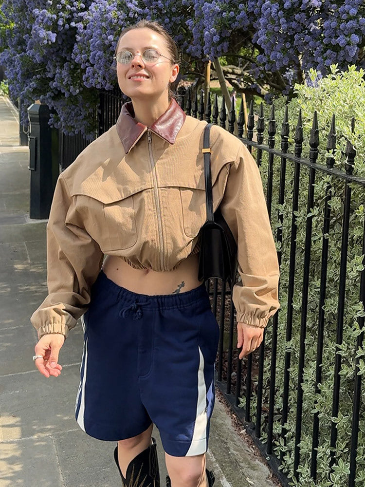 Casual cropped jacket for women with high collar and voluminous sleeves Lune London