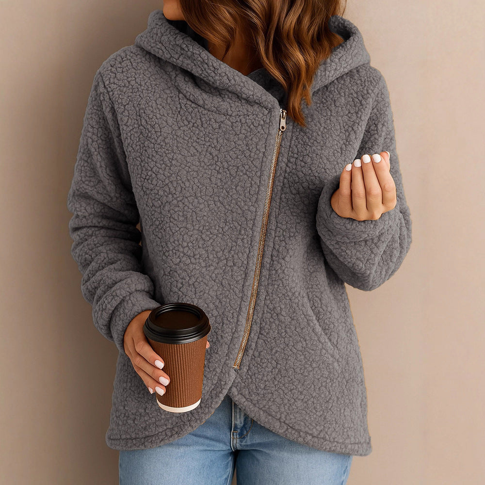 Veste en fleece pour femmes avec fermeture éclair asymétrique et capuche Chic & Stil