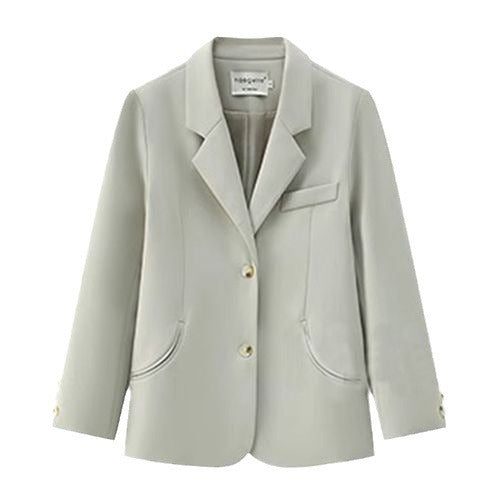 Blazer élégant pour femmes avec de fins détails de boutons et une silhouette cintrée Chic & Stil