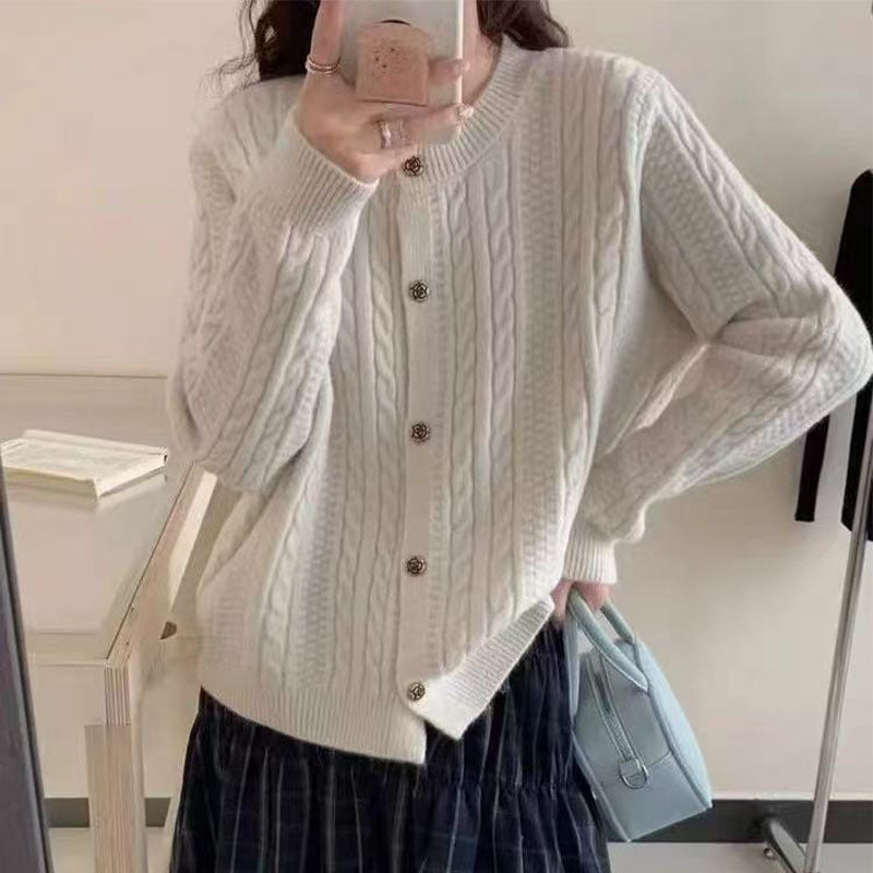 Cardigan élégant pour femmes avec motif en jambes et boutons décoratifs Chic & Stil