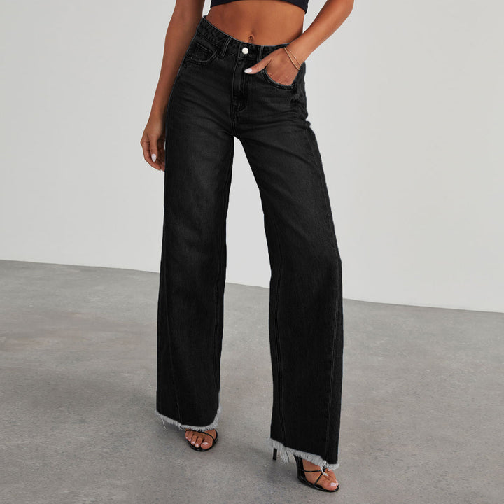 Ladies High-Waisted Mom Jeans in Classic Cut with Frayed Hem Lune London