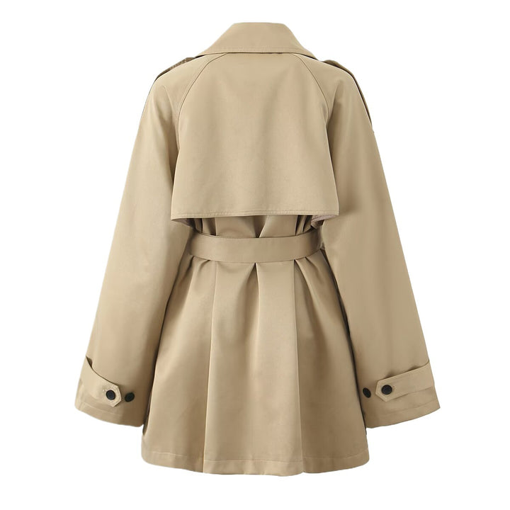 Trendy women's trench coat with a waist belt and practical pockets Lune London