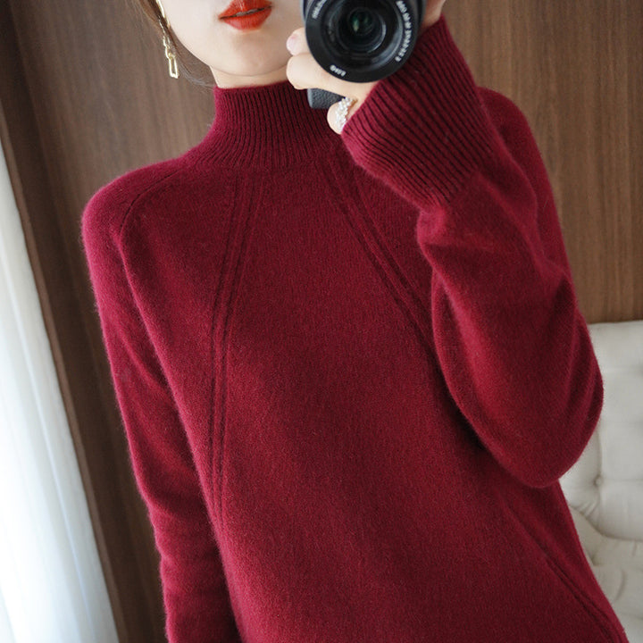 Cozy turtleneck sweater for women in fine material with a relaxed fit Lune London