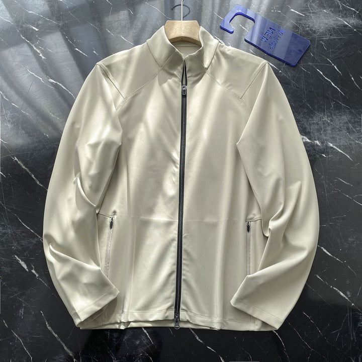 Veste fonctionnelle pour femmes avec col montant et fermeture éclair innovante Chic & Stil