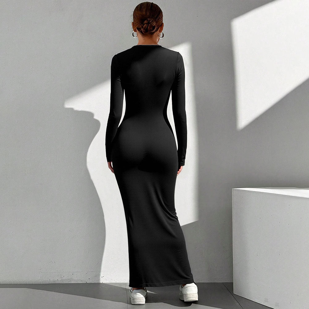 Robe maxi pour femmes avec décolleté en V profond et fermeture à nœud stylée Chic & Stil