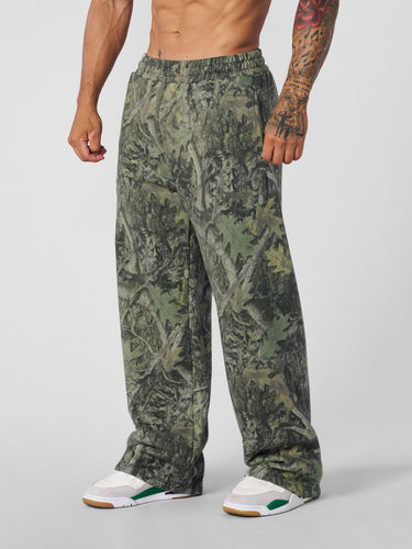 Casual camo look cargo pants for men with practical elastic waistband Lune London