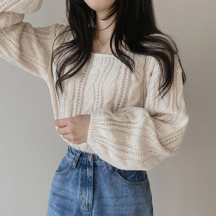 Cozy knitted sweater for women with cable pattern Lune London