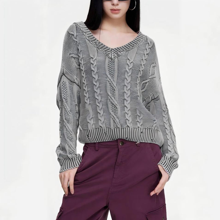 Pull en maille pour femmes avec motif en cable et col en V Chic & Stil