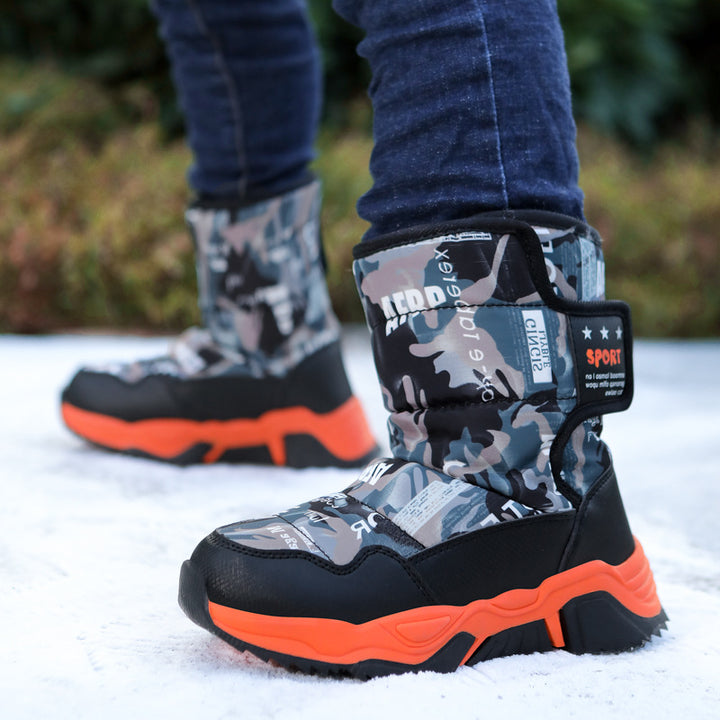 Sporty winter boots for women with non-slip sole and insulating lining Lune London
