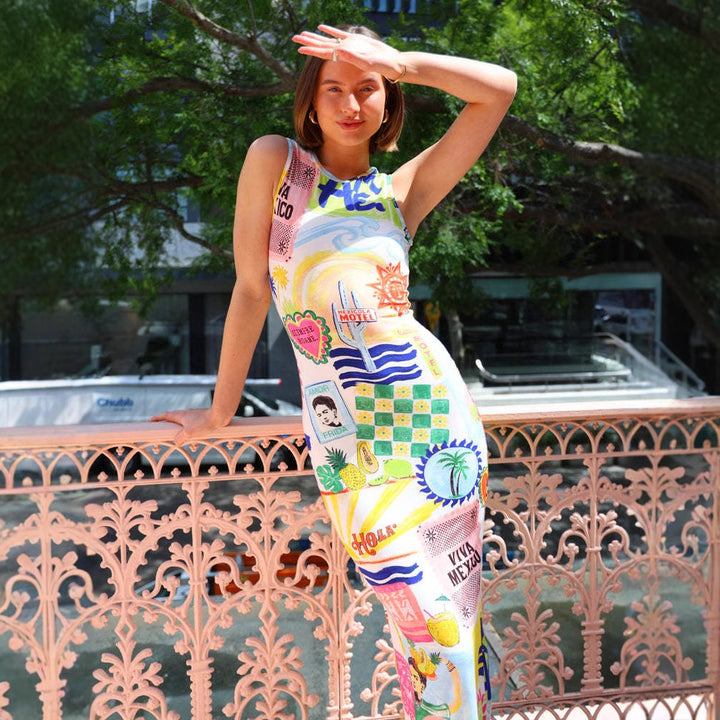Ladies midi dress with colorful graphic print and figure-hugging cut Lune London