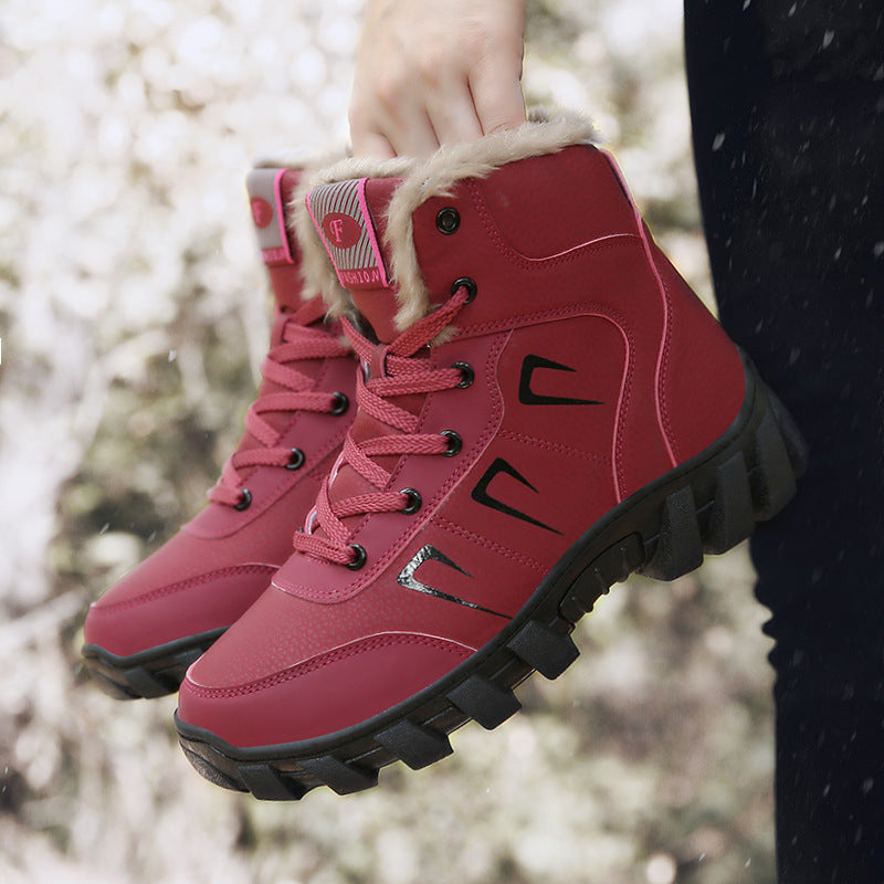 Winter boots for women with faux fur collar and non-slip sole Lune London