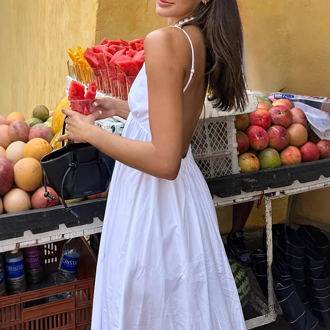 Lightweight summer dress for women with deep V-neck and spaghetti straps Lune London