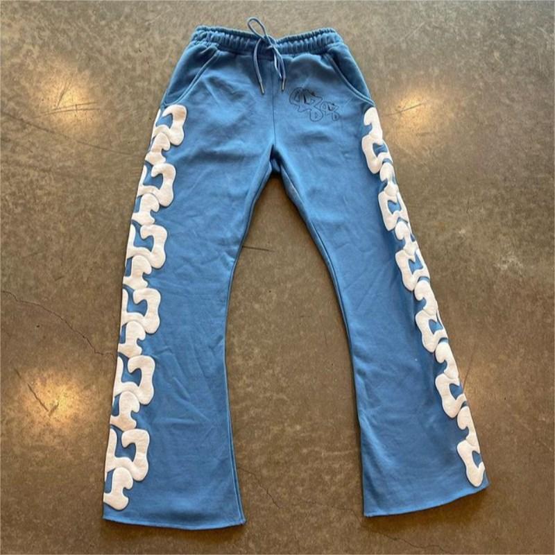 Women's sweatpants with creative side details and comfortable fit Chic & Stil