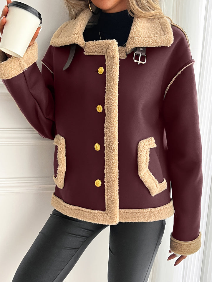 Short women's jacket with faux fur trim and practical pockets Lune London