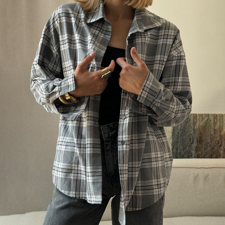 Casual checked blouse for women with oversized fit and modern details Lune London