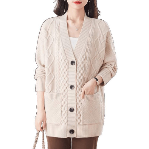 Ladies comfortable pullover with large cable pattern Lune London