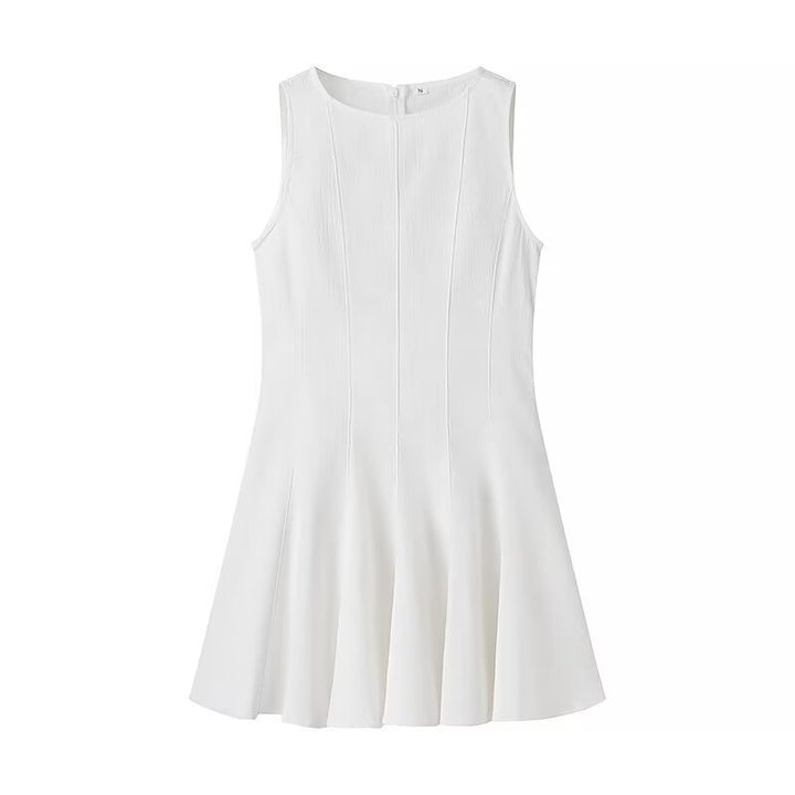 Women's sleeveless summer dress with a high cut and an elegant hem Lune London