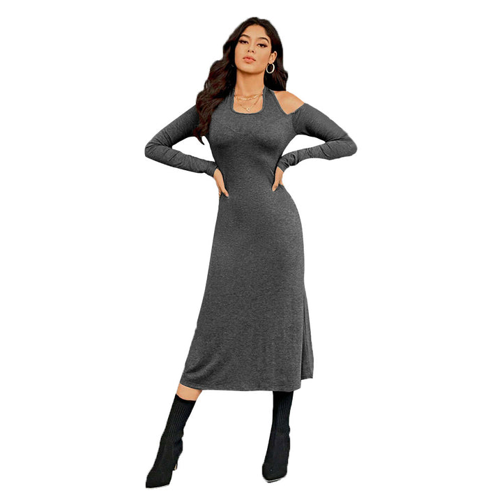 Robe maxi pour femmes avec une coupe chic et des détails découpés élégants Chic & Stil