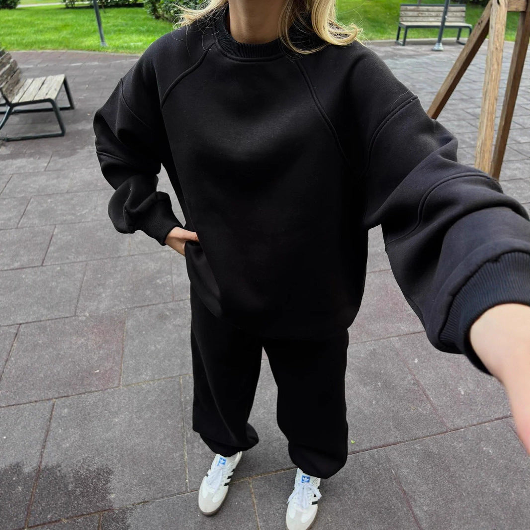 Ladies Relaxed-Fit Sweatshirt and Chic Jogging Pants Set