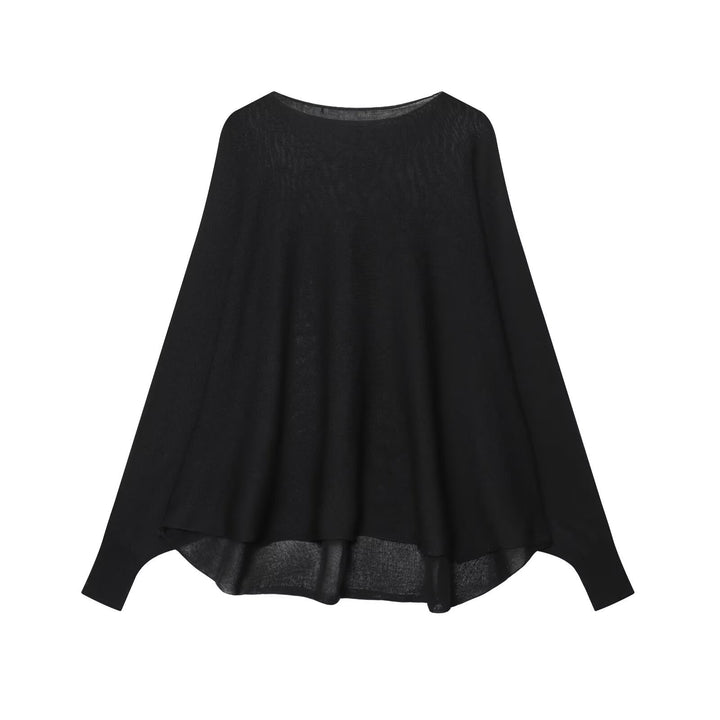 Casual knit sweater for women with a loose fit and a round neck Lune London
