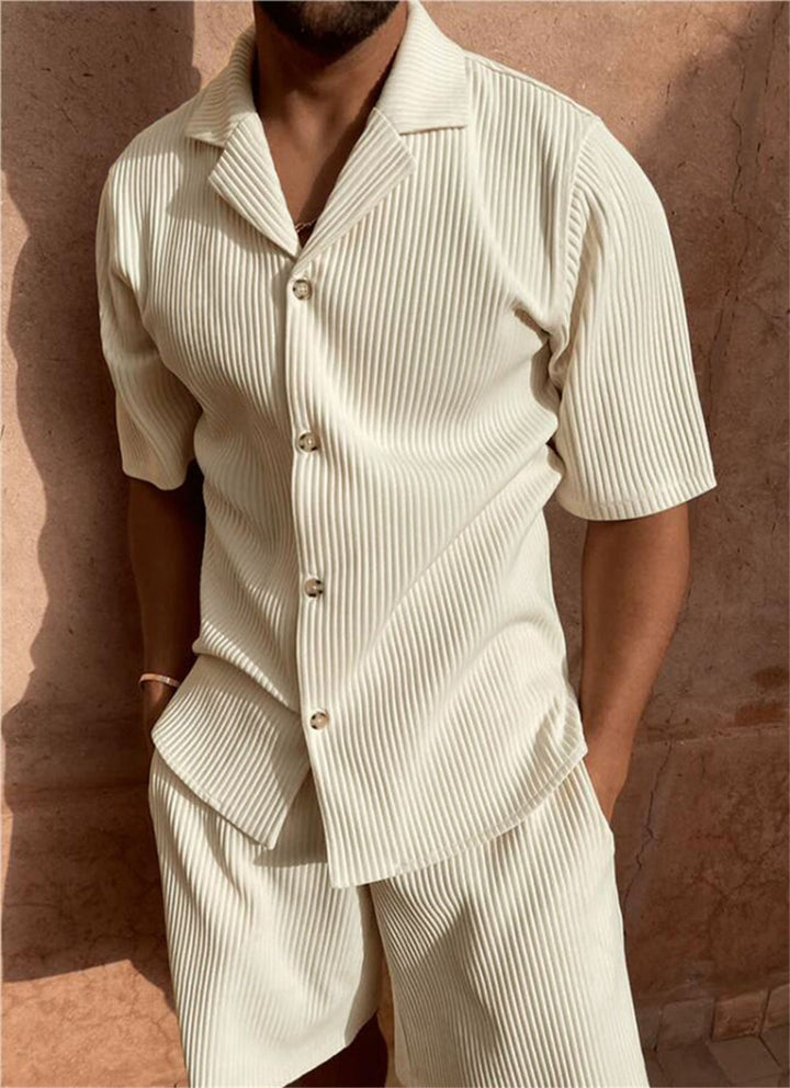 Short-sleeved shirt for men and shorts with structured design Lune London