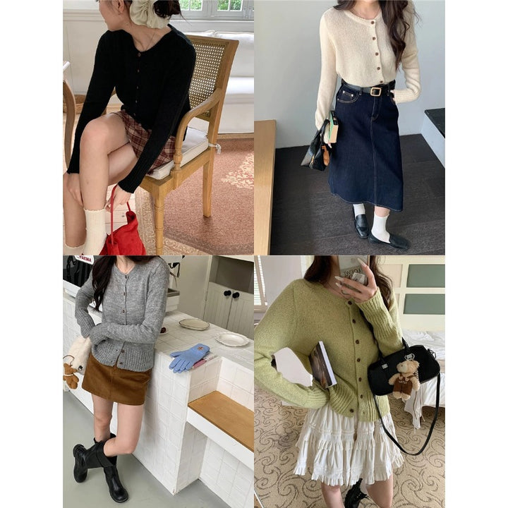 Women's denim midi skirt with high waist and flared cut Chic & Stil
