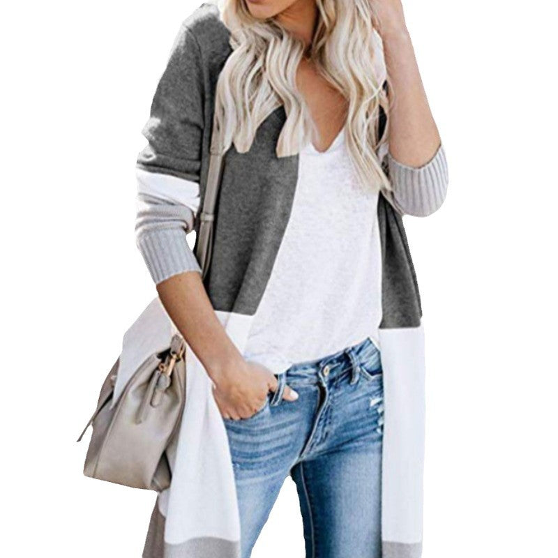 Casual knitted cardigan for women with modern color block details and long sleeves Lune London