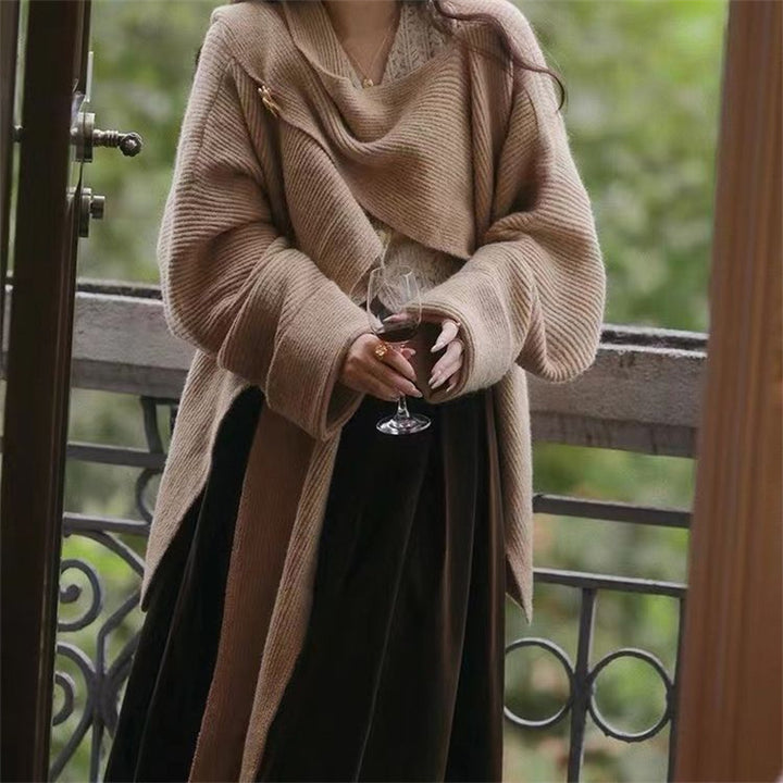 Pull en tricot surdimensionné décontracté pour femmes avec coupe asymétrique et matériau doux Chic & Stil