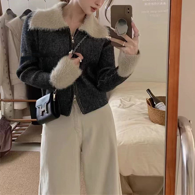 Cardigan pour femmes avec col luxueux et fermeture éclair Chic & Stil