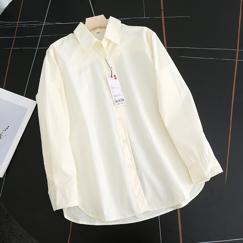 Blouse élégante et aérienne pour femmes avec col moderne Chic & Stil