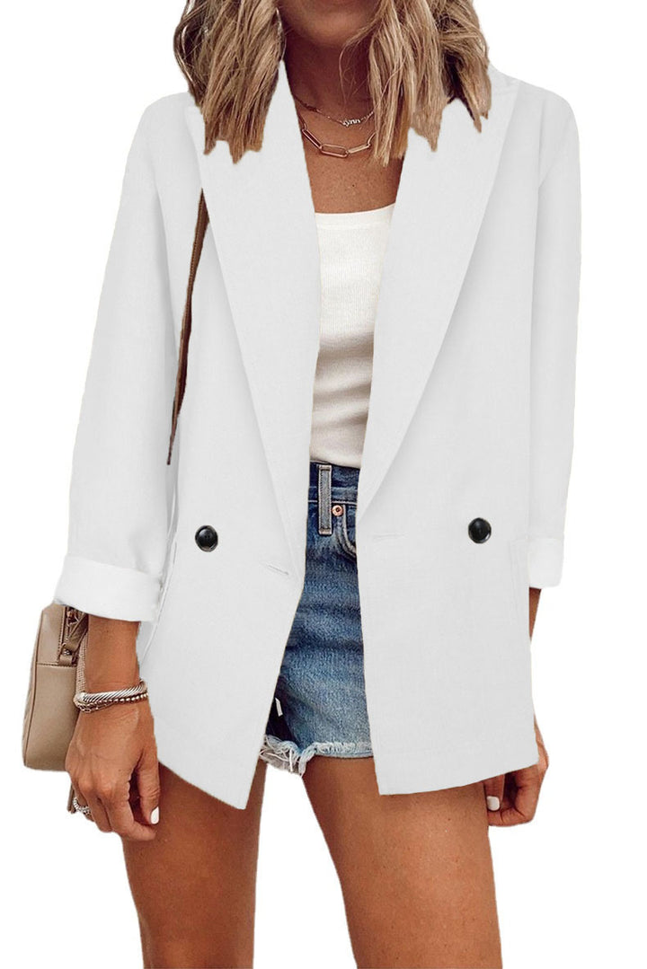 Trendy oversized jacket for women with a sleek design and elegant button details Lune London