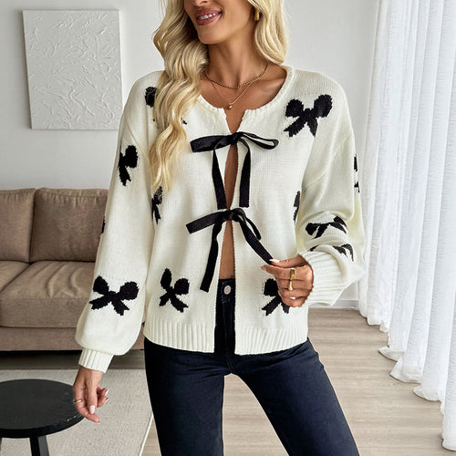 Women's sweater with knot pattern and comfortable fit Lune London